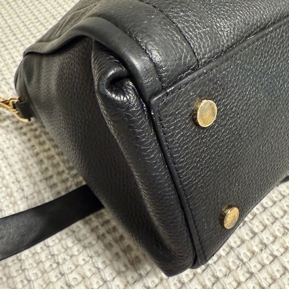 Michael Korks Carine Medium Pebbled
Leather Satchel - Picture 9 of 16